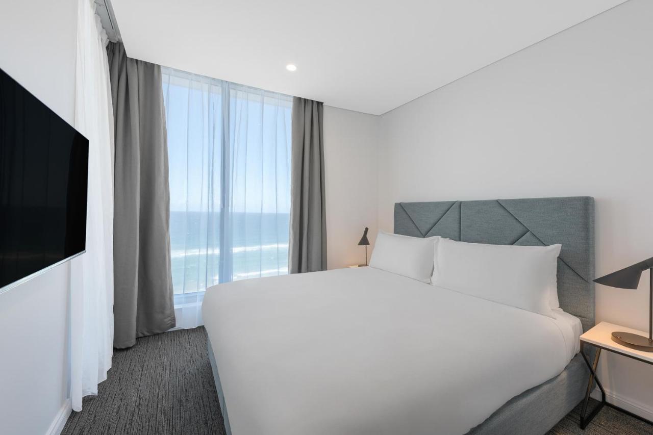 גולד קוסט Meriton Suites Surfers Paradise מראה חיצוני תמונה A room at the hotel