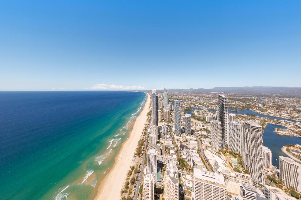 גולד קוסט Meriton Suites Surfers Paradise מראה חיצוני תמונה The Gold Coast skyline